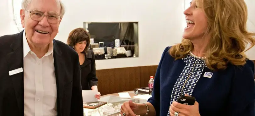 Warren Buffett 2024: ¿Por qué el Oráculo de Omaha acumula efectivo en sus inversiones?